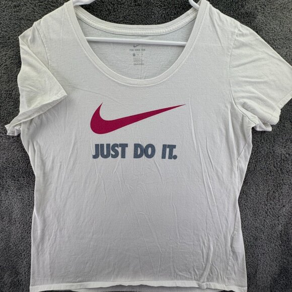 Nike Short Sleeve T Shirt Women XL White Red Swoosh Logo Pullover Adult Athletic - Picture 1 of 10
